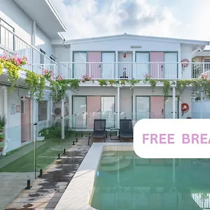 Surf Boutique Backpackers - Free Breakfast Auberge de jeunesse
